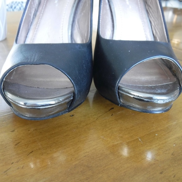 BCBG Generation Platform heels Mirror Peeptoe 6.5 - Picture 2 of 8